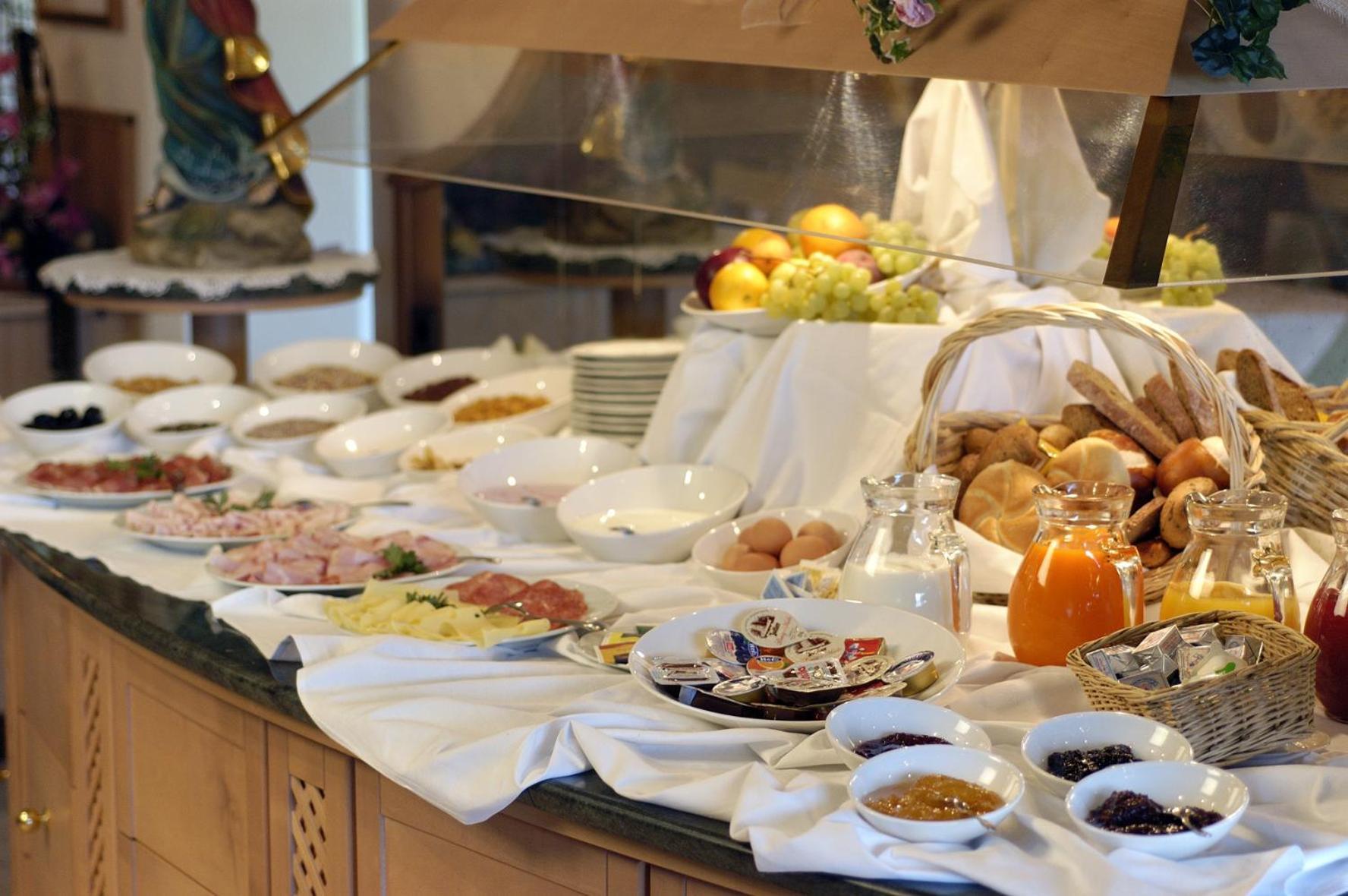 Parc Hotel Tyrol Castelrotto Eksteriør bilde