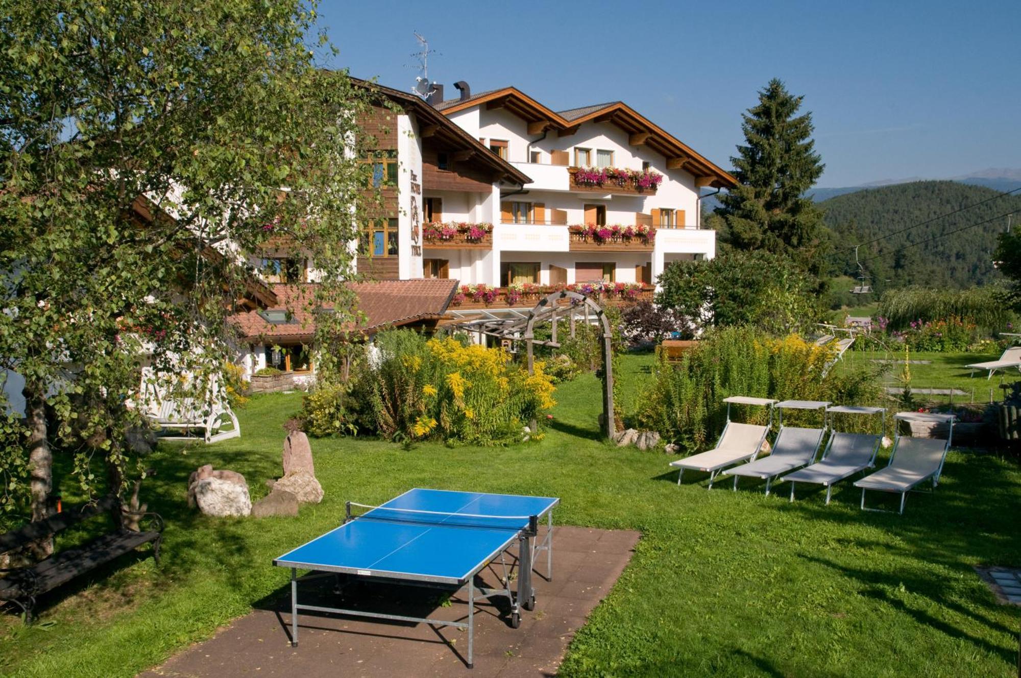 Parc Hotel Tyrol Castelrotto Eksteriør bilde