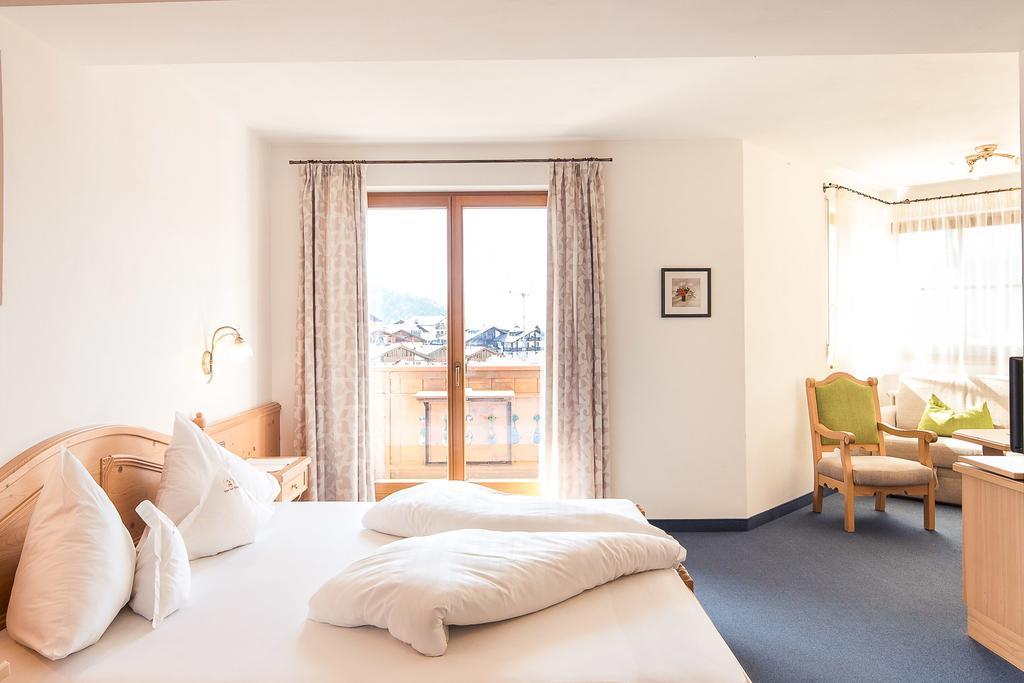 Parc Hotel Tyrol Castelrotto Eksteriør bilde